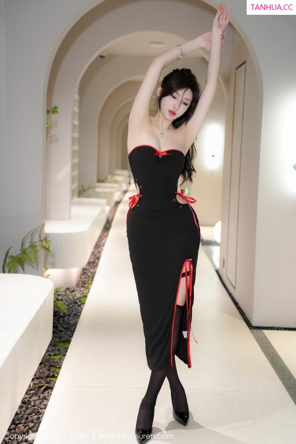 周妍希 奶瓶土肥圆 [XiuRen]高清写真图 2024.09.27 No.9220 奶瓶土肥圆 黑丝美腿第21张图片